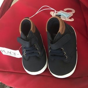 Children’s Place 6-12 months new boots